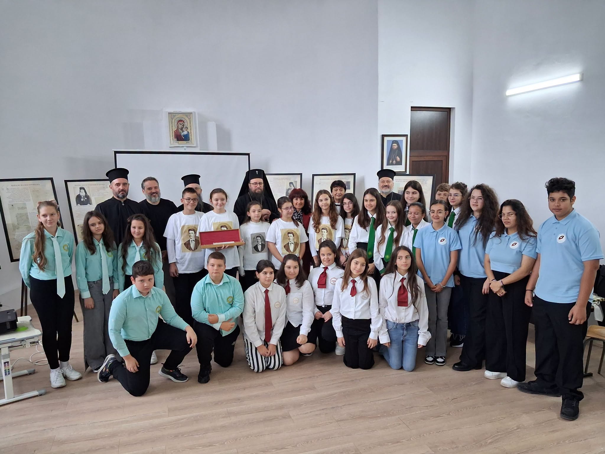 Отборът на ОУ „Любен Каравелов“ стана победител в състезанието „Аз познавам Видин“ - Image